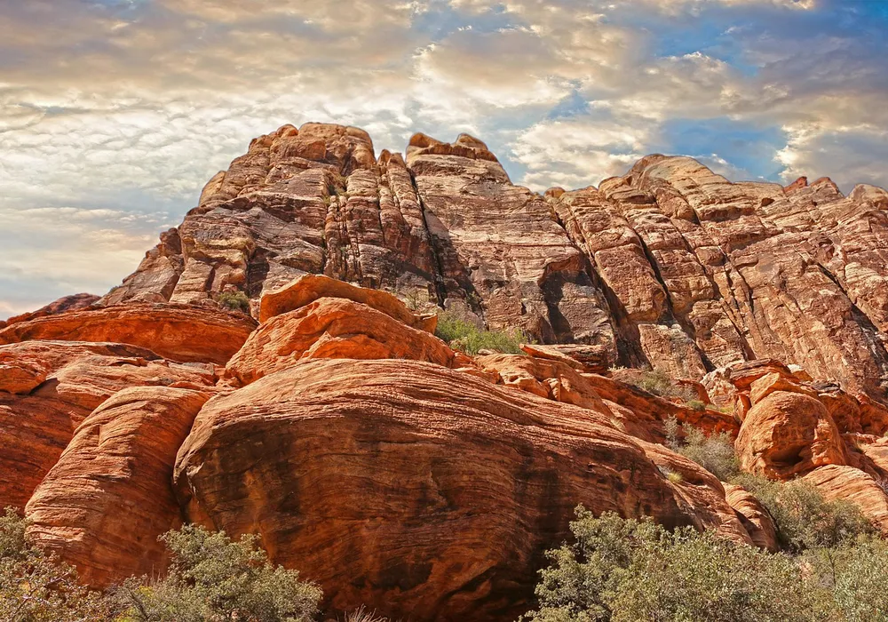 Red sandstone rock formations near Summerlin